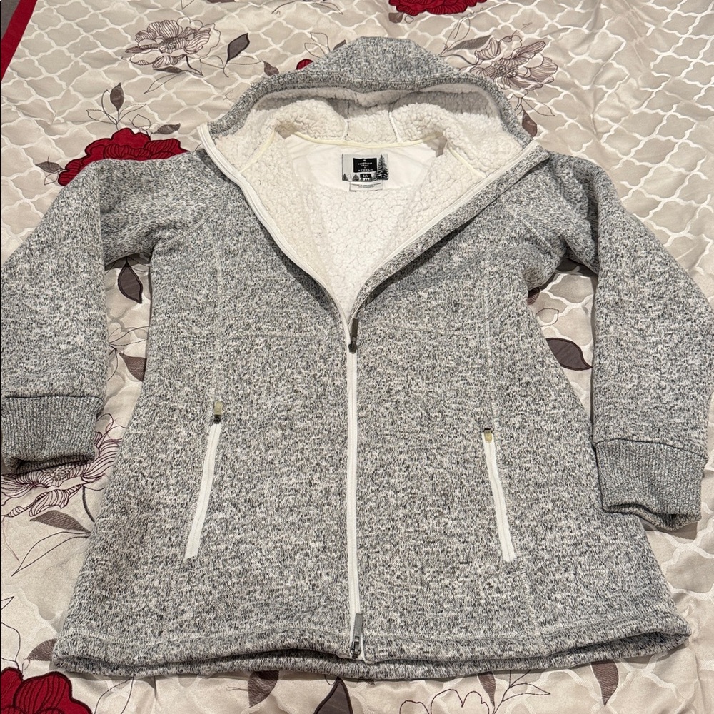 Freedom Trail By Kyodan - Sherpa Long Gray Coat 
Size Large - Picture 4 of 8